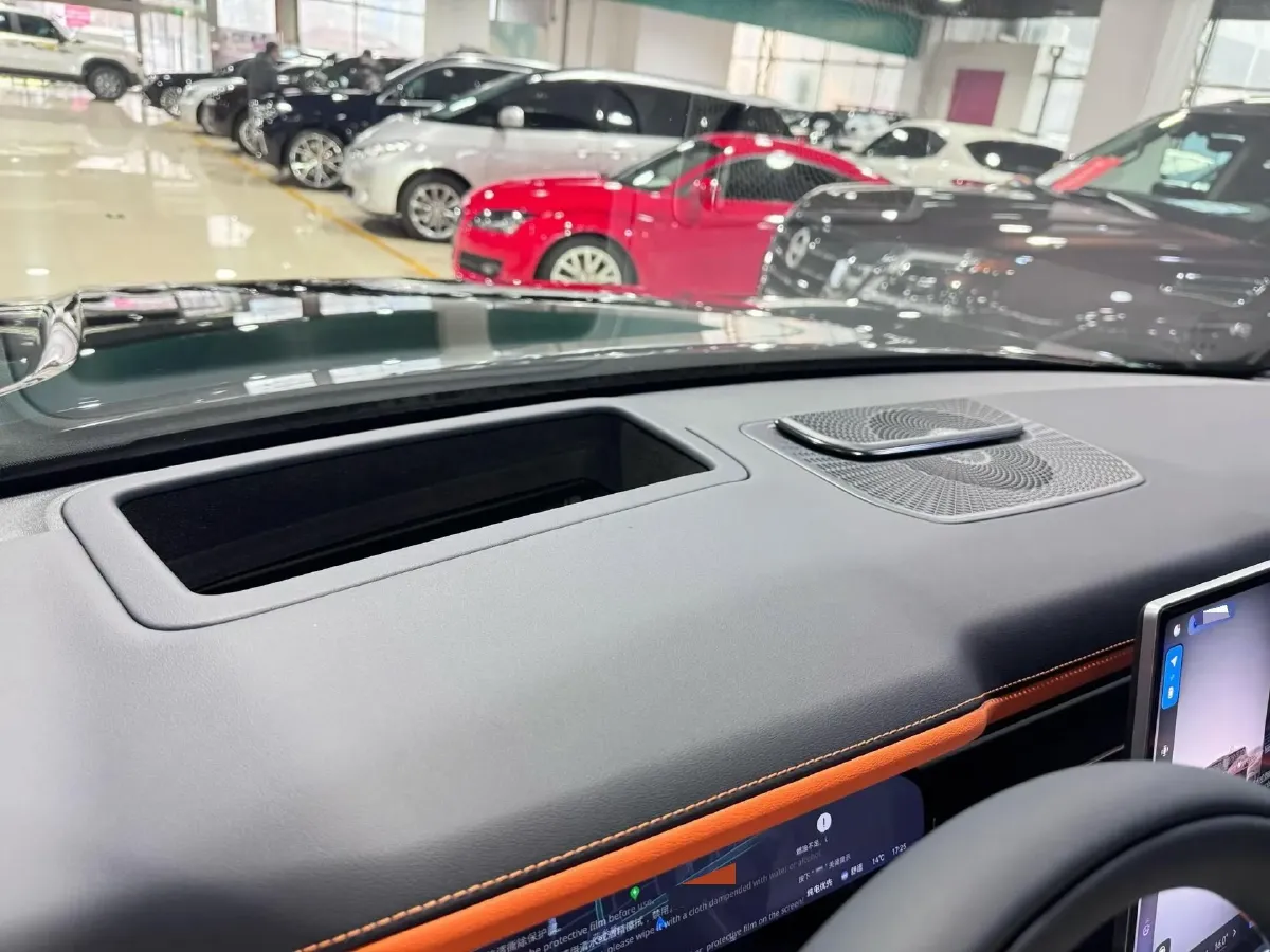 2025 Zeekr 9X 2.0T 279HP L4 1DHT PHEV,autocango,china used car exporter,china ev exporter,chinese used car exporter,chinese used ev exporter