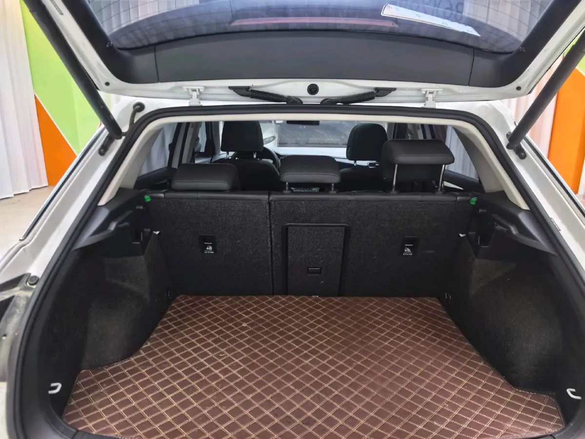 2021 Volkswagen T-Roc 1.4T 150HP L4 7DCT,autocango,china used car exporter,china ev exporter,chinese used car exporter,chinese used ev exporter