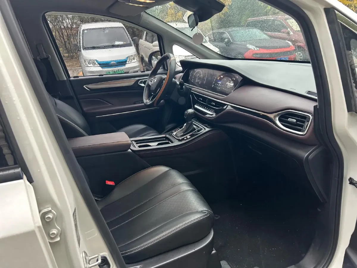 2021 GAC Trumpchi M6 1.5T 169HP L4 7DCT,autocango,china used car exporter,china ev exporter,chinese used car exporter,chinese used ev exporter