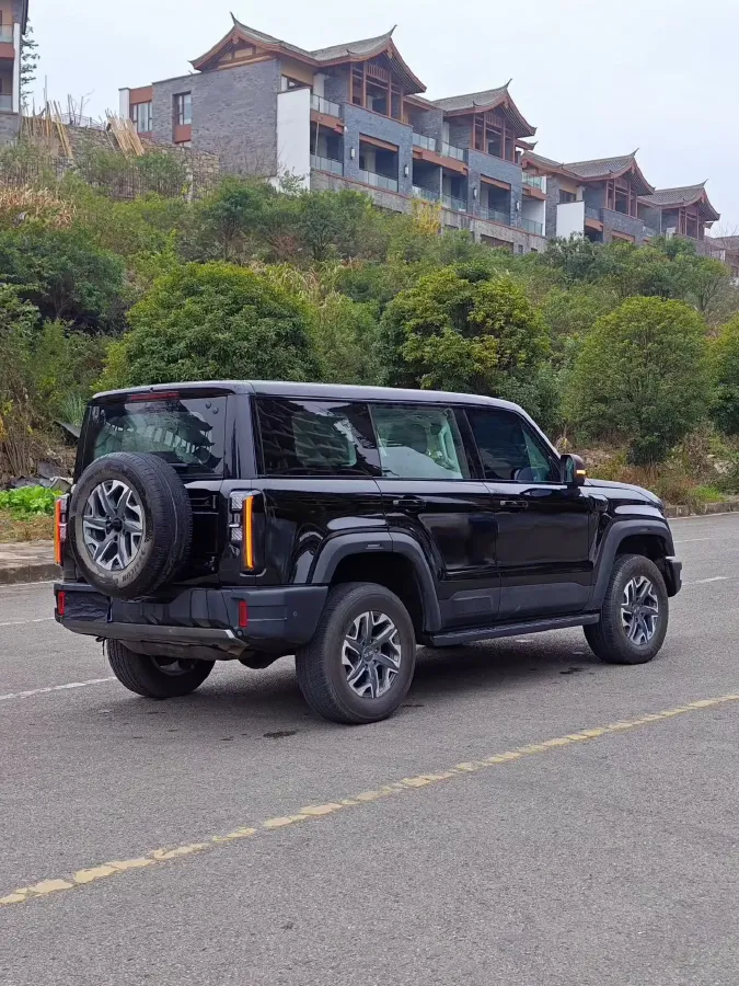 2024 Beijing BJ40 2.0T 245HP L4 8AT,autocango,china used car exporter,china ev exporter,chinese used car exporter,chinese used ev exporter