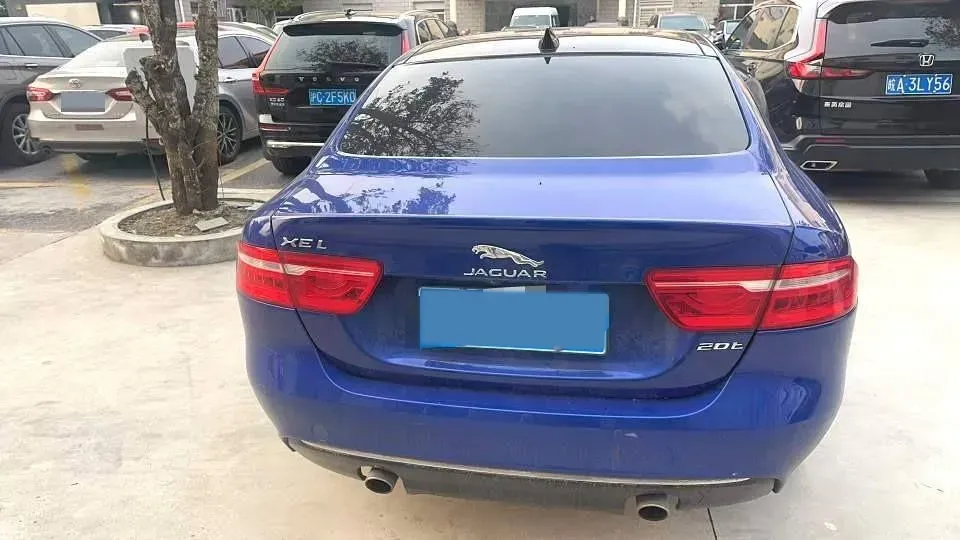 2018 Volkswagen Tiguan L 2.0T 220HP L4 7DCT,autocango,china used car exporter,china ev exporter,chinese used car exporter,chinese used ev exporter