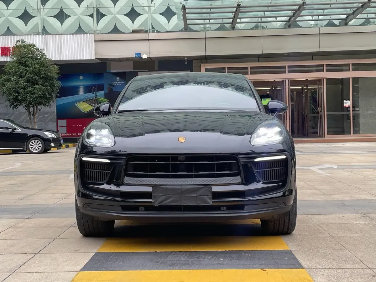 2022 Porsche Macan 2.9T 380HP V6 7DCT,autocango,china used car exporter,china ev exporter,chinese used car exporter,chinese used ev exporter