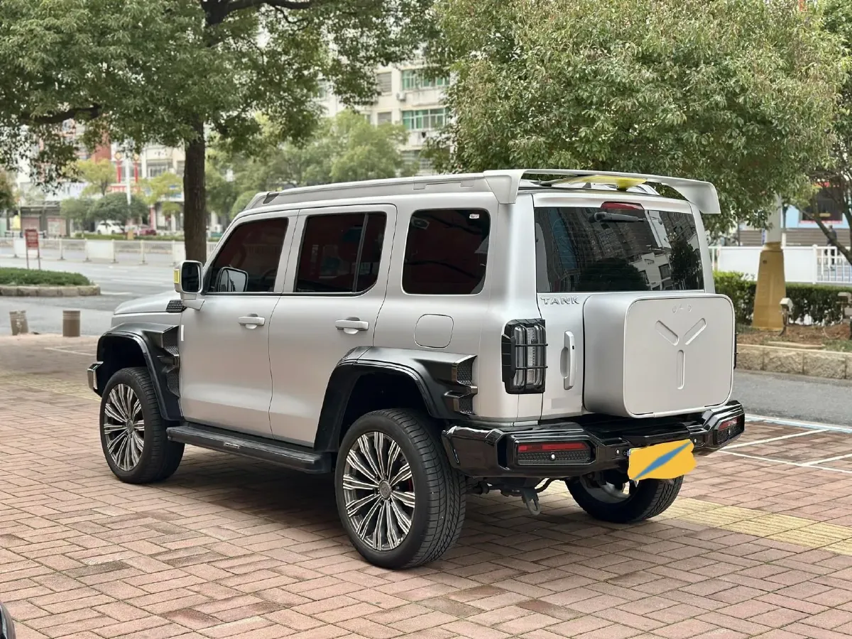 2021 Cyberspace 300 2.0T 227HP L4 8AT,autocango,china used car exporter,china ev exporter,chinese used car exporter,chinese used ev exporter