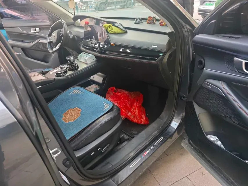 2021 ChangAn UNI-K 2.0T 233HP L4 8AT,autocango,china used car exporter,china ev exporter,chinese used car exporter,chinese used ev exporter