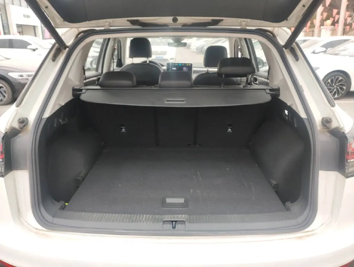 2023 Volkswagen Tayron 2.0T 220HP L4 7DCT,autocango,china used car exporter,china ev exporter,chinese used car exporter,chinese used ev exporter