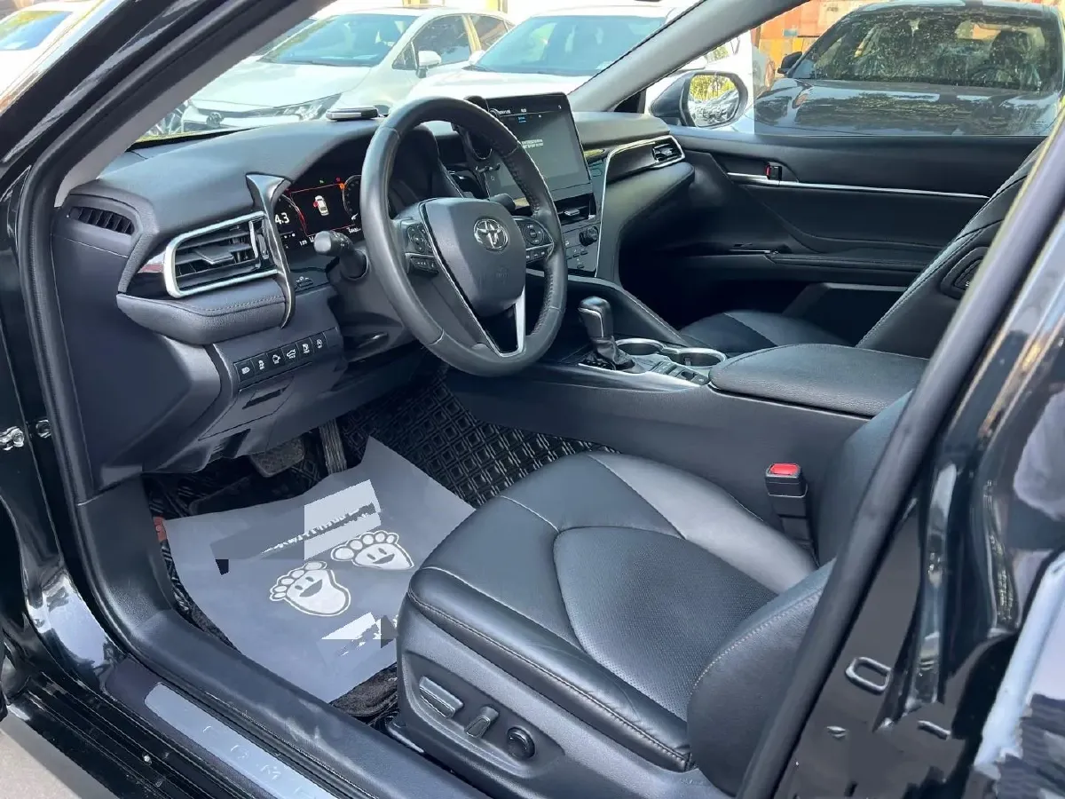 2021 Toyota Camry 2.5L 209HP L4 8AT,autocango,china used car exporter,china ev exporter,chinese used car exporter,chinese used ev exporter