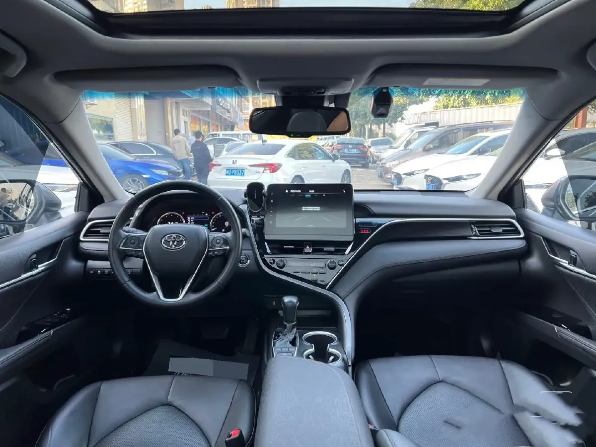 2021 Toyota Camry 2.5L 209HP L4 8AT,autocango,china used car exporter,china ev exporter,chinese used car exporter,chinese used ev exporter