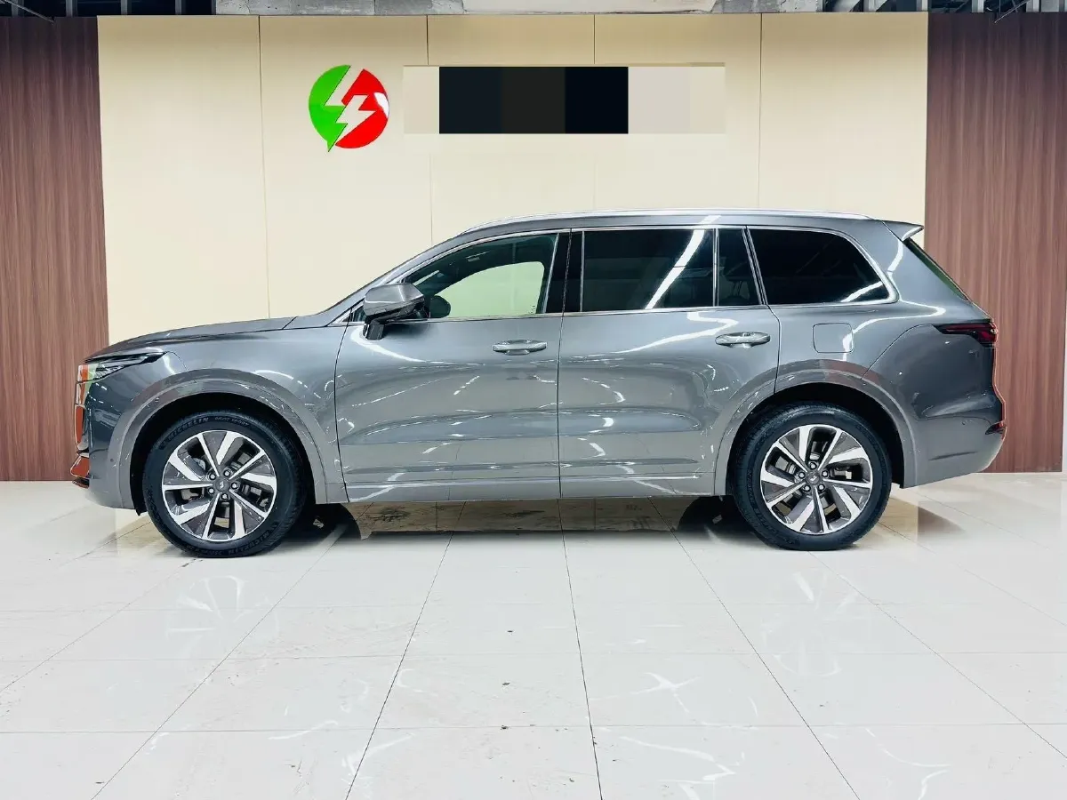 2021 Li ONE Range Extended 131HP REEV 40.5KWH,autocango,china used car exporter,china ev exporter,chinese used car exporter,chinese used ev exporter