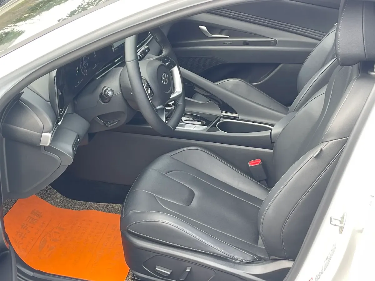 2022 Hyundai Elantra 1.5L 115HP L4 CVT,autocango,china used car exporter,china ev exporter,chinese used car exporter,chinese used ev exporter