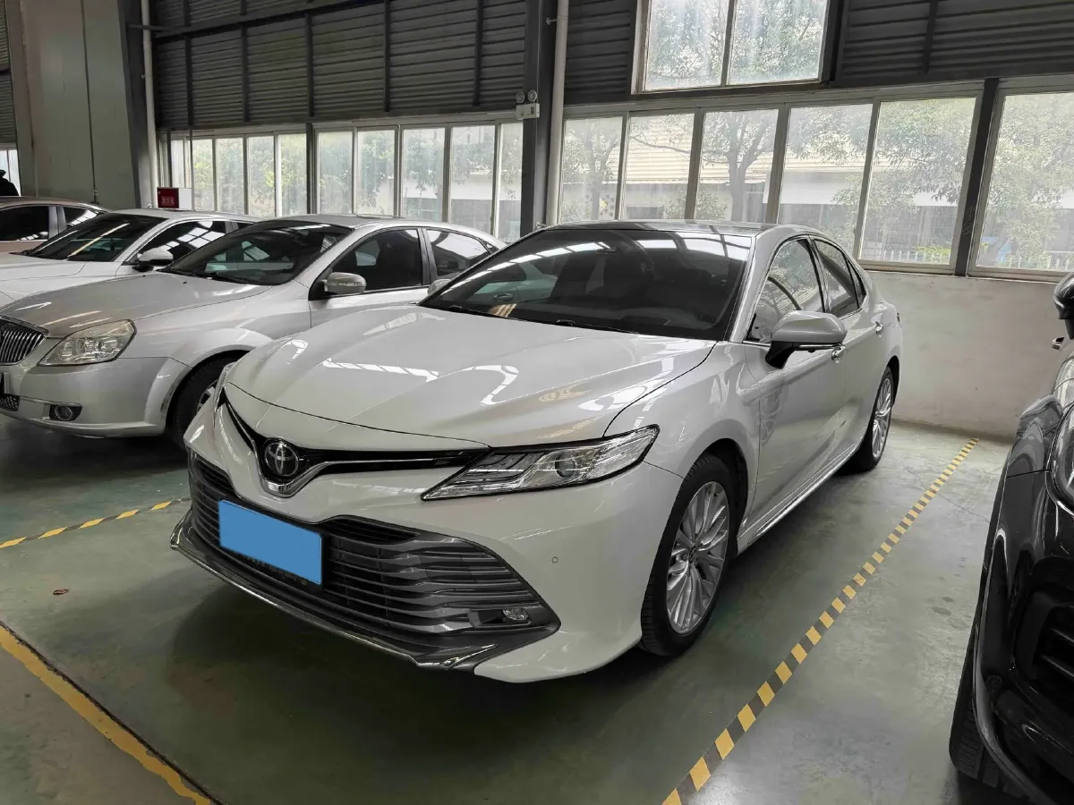 2018 Toyota Camry 2.5L 209HP L4 8AT,autocango,china used car exporter,china ev exporter,chinese used car exporter,chinese used ev exporter