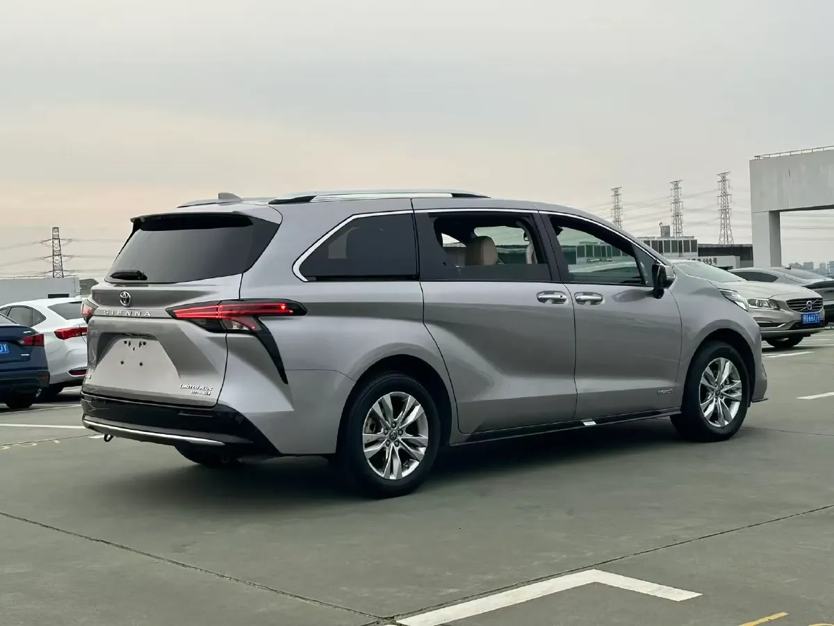 2021 Toyota Sienna 2.5L 192HP L4 E-CVT Hybrid,autocango,china used car exporter,china ev exporter,chinese used car exporter,chinese used ev exporter