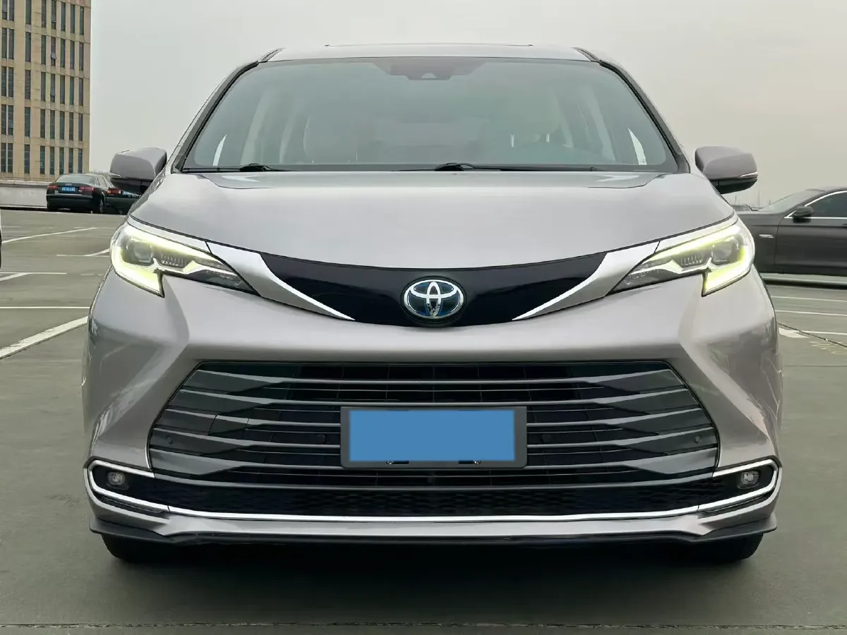 2021 Toyota Sienna 2.5L 192HP L4 E-CVT Hybrid,autocango,china used car exporter,china ev exporter,chinese used car exporter,chinese used ev exporter