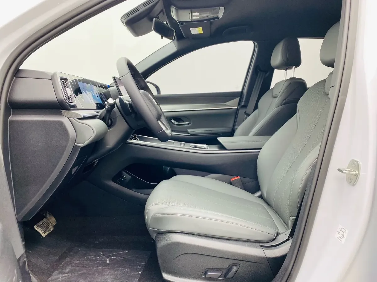 2026 BYD Song Pro 1.5L 101HP L4 E-CVT PHEV,autocango,china used car exporter,china ev exporter,chinese used car exporter,chinese used ev exporter