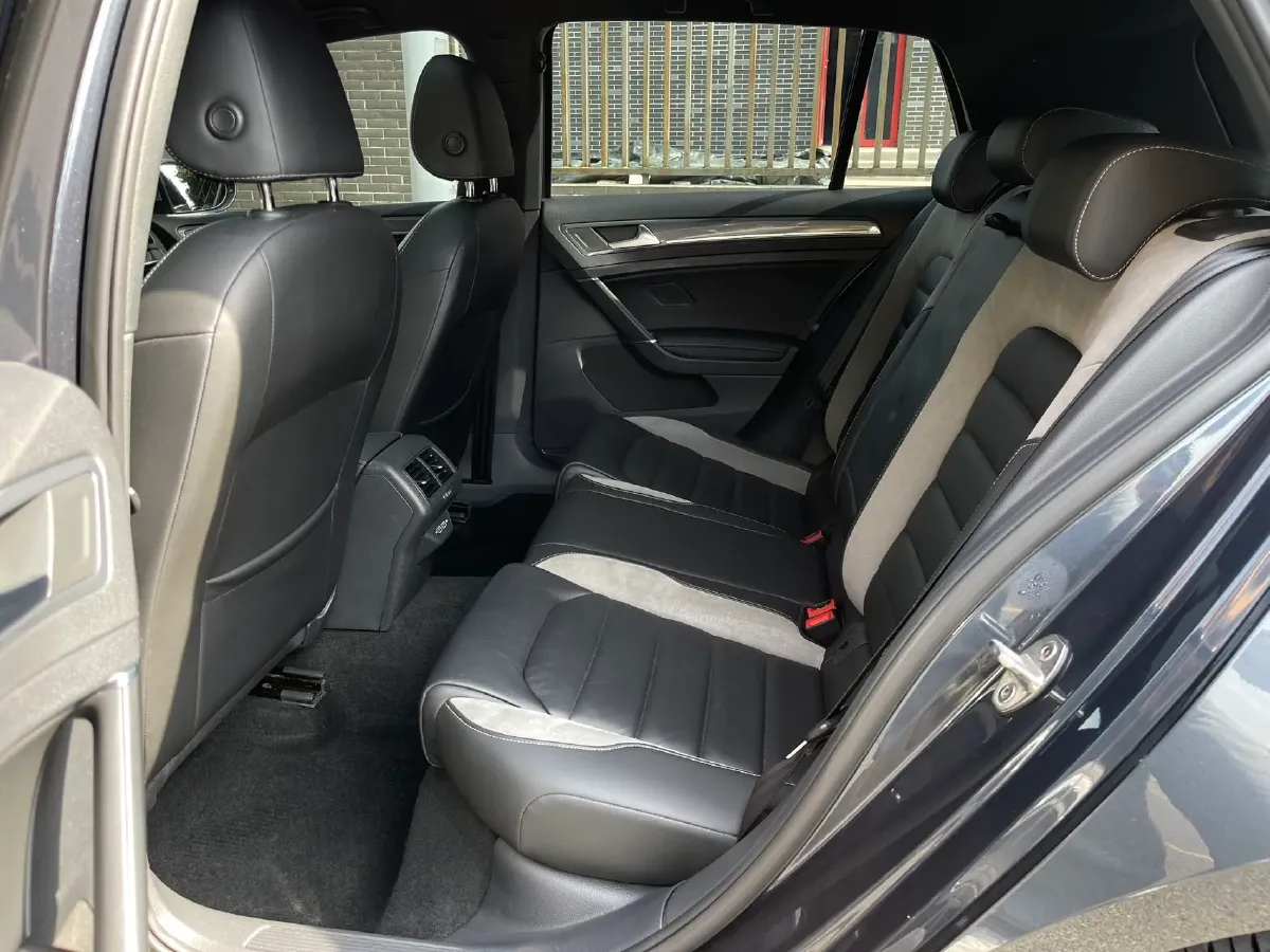 2020 Volkswagen Golf 1.4T 150HP L4 7DCT,autocango,china used car exporter,china ev exporter,chinese used car exporter,chinese used ev exporter