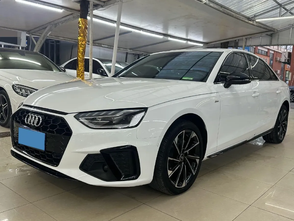 2023 Audi A4L 2.0T 190HP L4 7DCT,autocango,china used car exporter,china ev exporter,chinese used car exporter,chinese used ev exporter