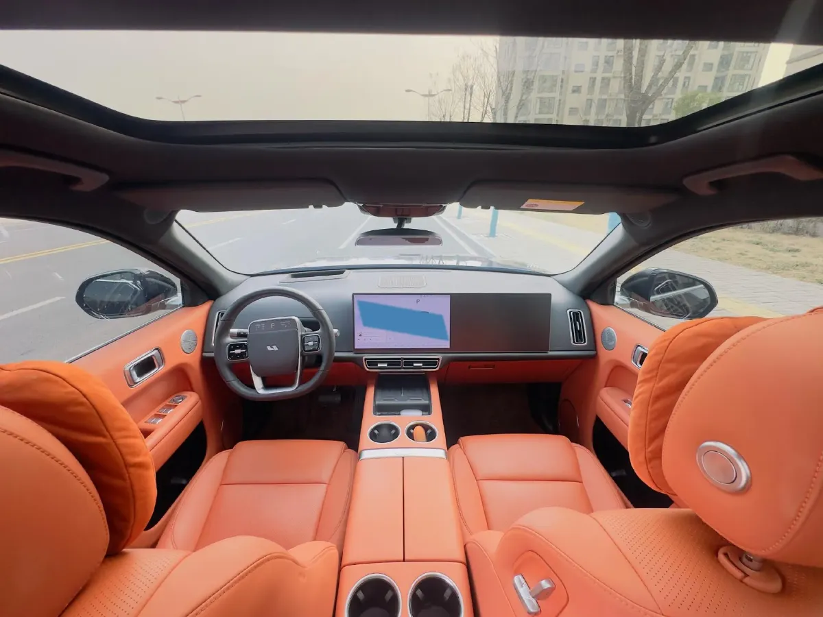 2024 Volvo S60 2.0T 197HP L4 7DCT,autocango,china used car exporter,china ev exporter,chinese used car exporter,chinese used ev exporter