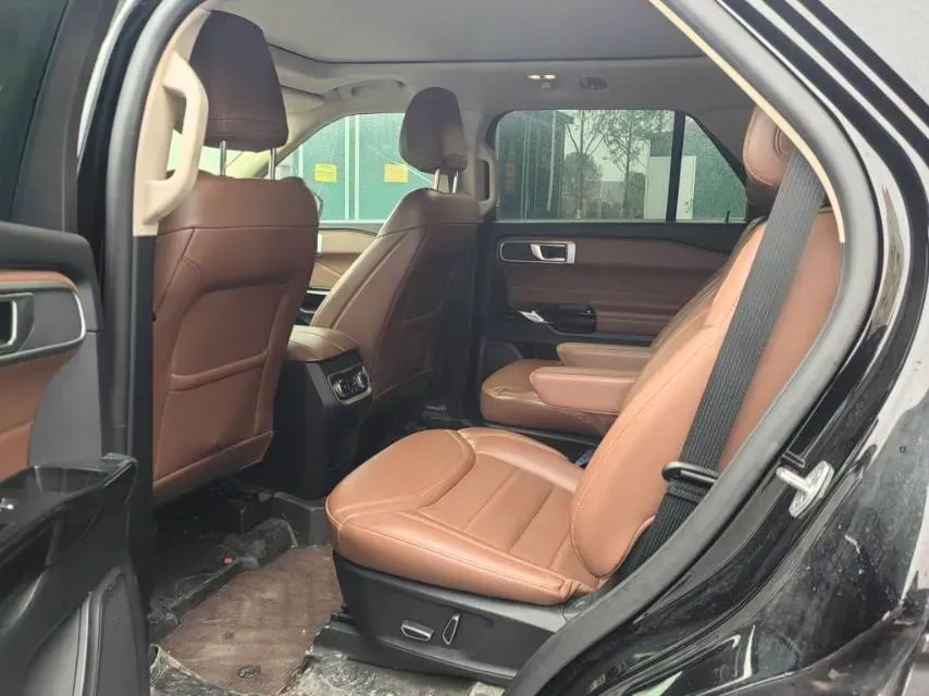 2023 Ford Explorer 2.3T 276HP L4 10AT,autocango,china used car exporter,china ev exporter,chinese used car exporter,chinese used ev exporter