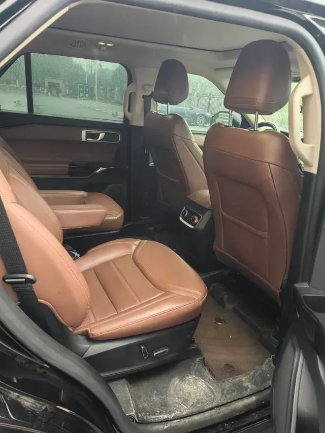 2023 Ford Explorer 2.3T 276HP L4 10AT,autocango,china used car exporter,china ev exporter,chinese used car exporter,chinese used ev exporter