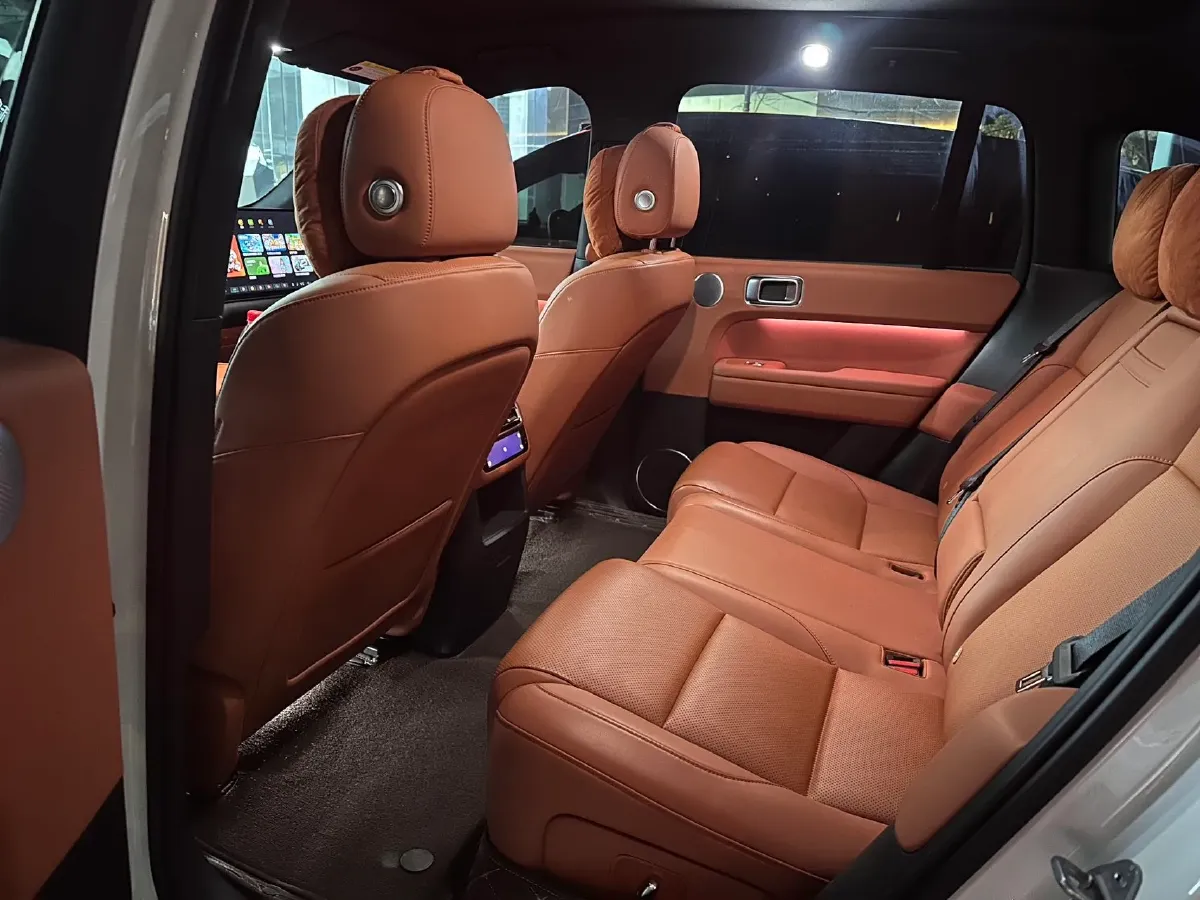 2024 Li L6 Range Extended 154HP L4 REEV 36.8KWH,autocango,china used car exporter,china ev exporter,chinese used car exporter,chinese used ev exporter