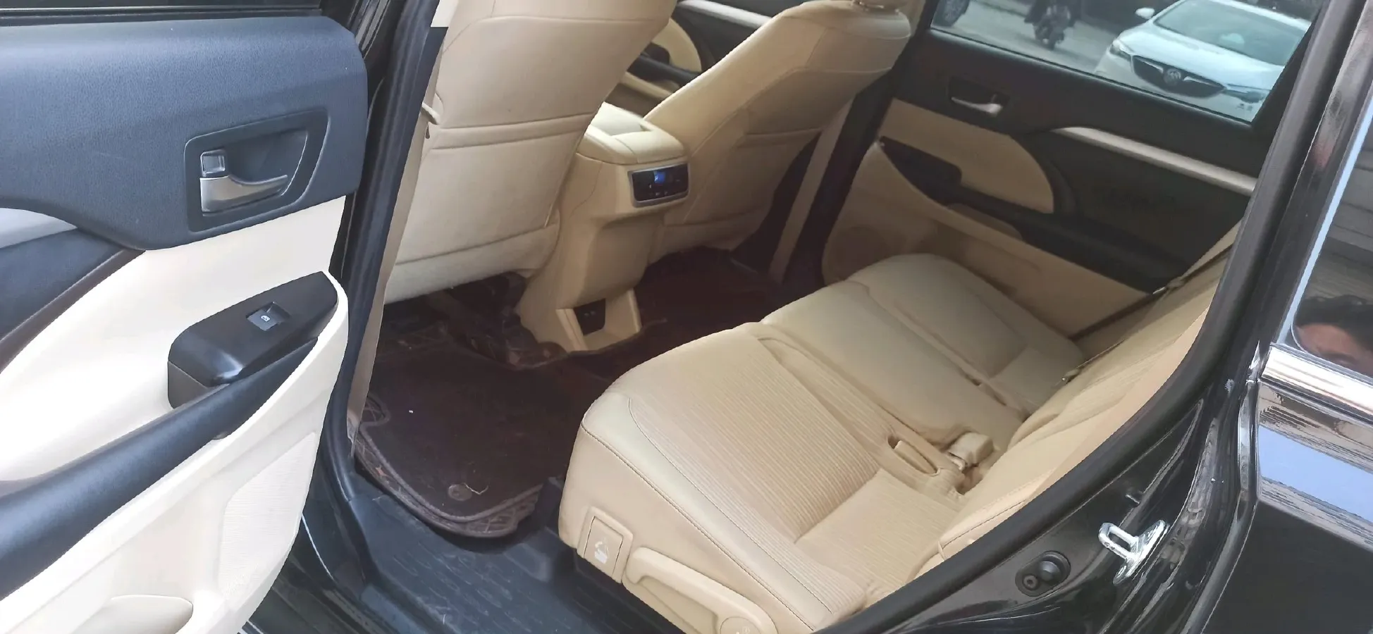 2021 Toyota Highlander 2.0T 220HP L4 6AT,autocango,china used car exporter,china ev exporter,chinese used car exporter,chinese used ev exporter