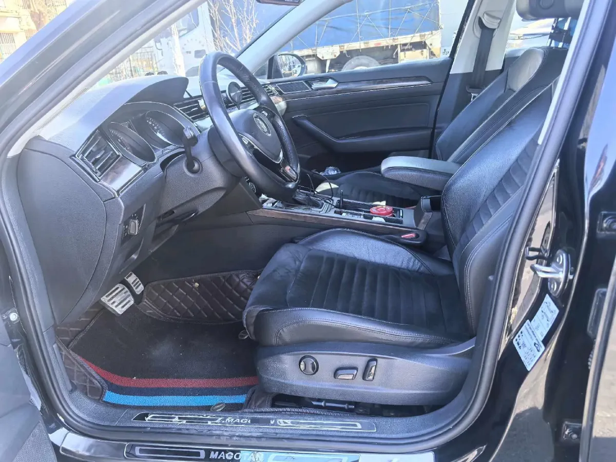 2017 Volkswagen Magotan 1.8T 180HP L4 7DCT,autocango,china used car exporter,china ev exporter,chinese used car exporter,chinese used ev exporter