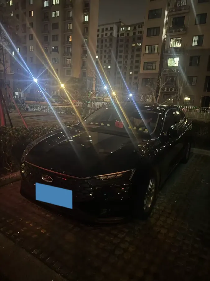 2022 Ford Mondeo 2.0T 238HP L4 8AT,autocango,china used car exporter,china ev exporter,chinese used car exporter,chinese used ev exporter