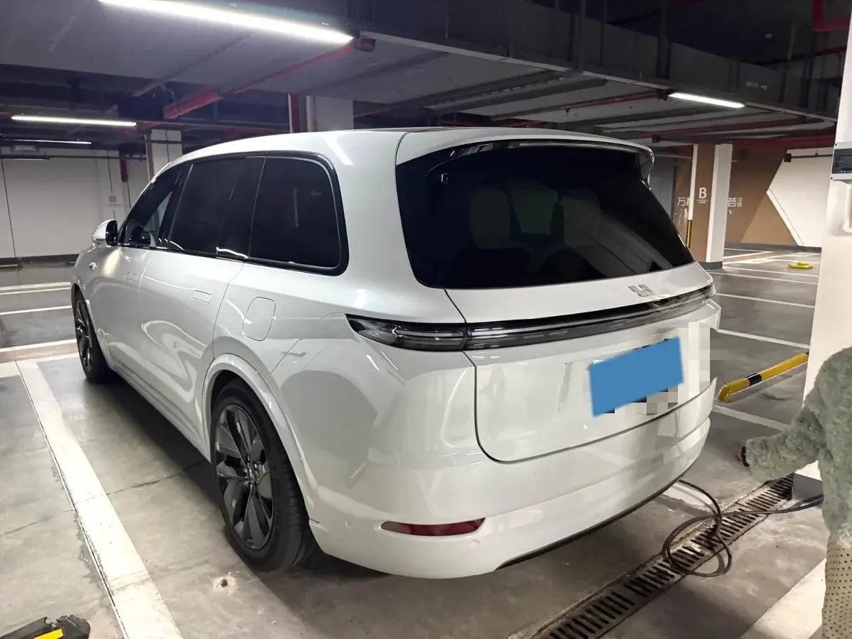 2022 Li L9 Range Extended 154HP REEV 42.6KWH,autocango,china used car exporter,china ev exporter,chinese used car exporter,chinese used ev exporter