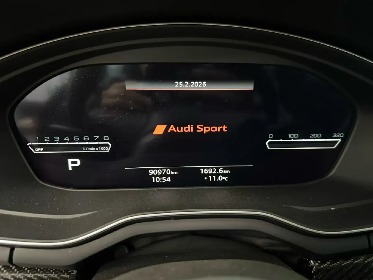 2020 Audi A4L 2.0T 190HP L4 7DCT,autocango,china used car exporter,china ev exporter,chinese used car exporter,chinese used ev exporter