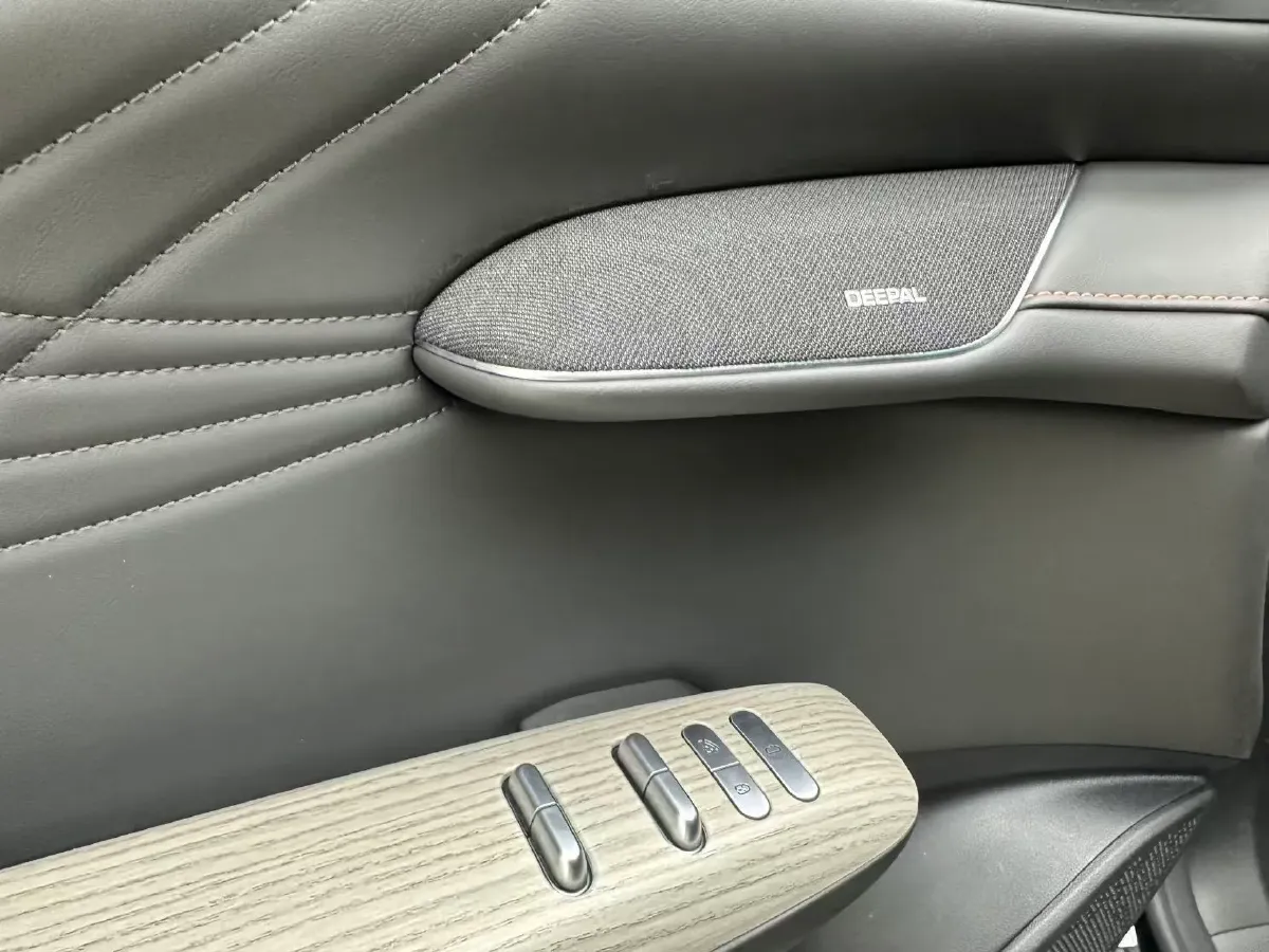 2023 Deepal S07 1.5L 95HP L4 REEV 31.73KWH,autocango,china used car exporter,china ev exporter,chinese used car exporter,chinese used ev exporter