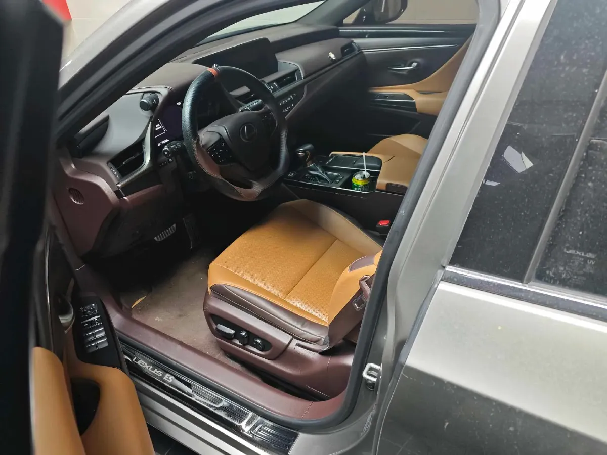 2020 Lexus ES 2.0L 173HP L4 CVT,autocango,china used car exporter,china ev exporter,chinese used car exporter,chinese used ev exporter