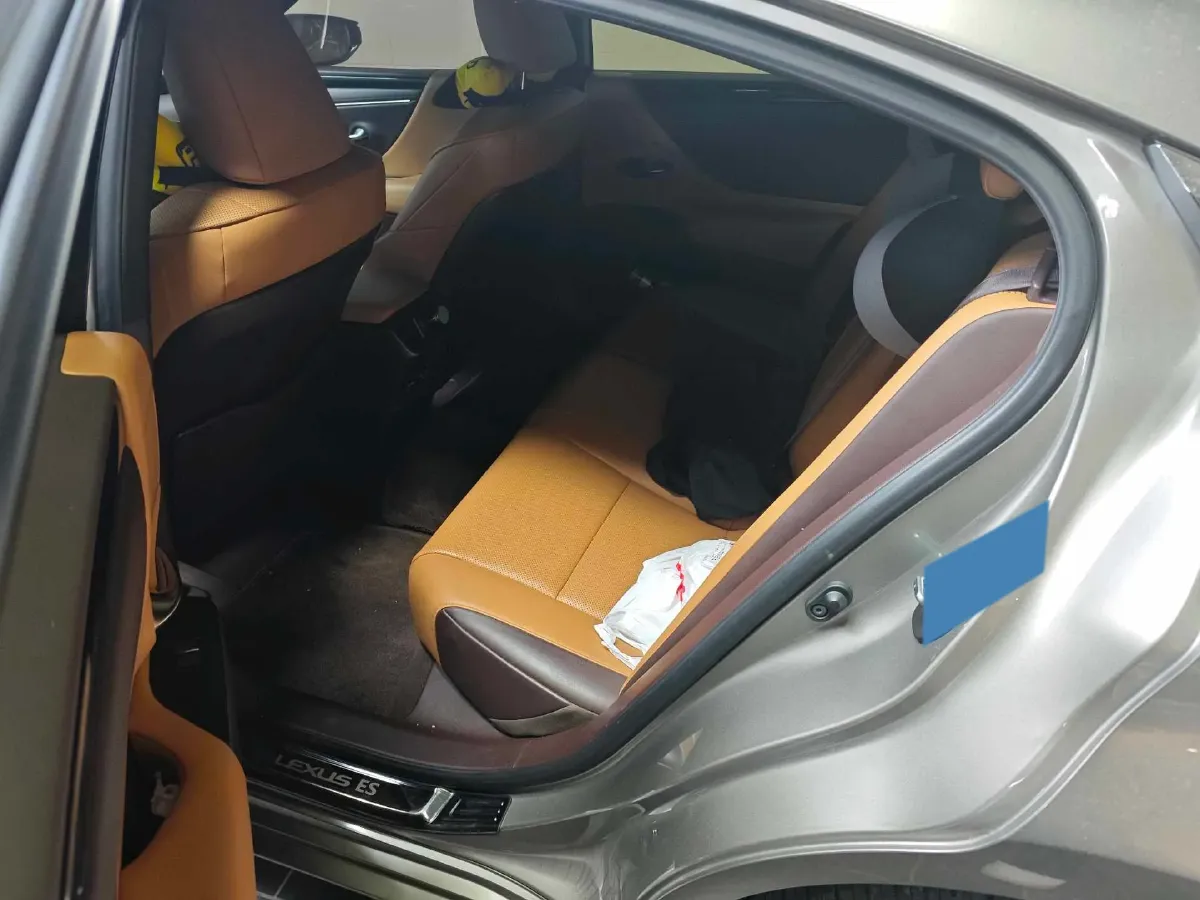 2020 Lexus ES 2.0L 173HP L4 CVT,autocango,china used car exporter,china ev exporter,chinese used car exporter,chinese used ev exporter