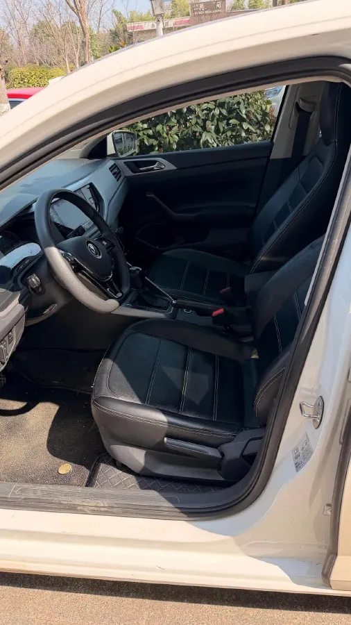 2021 Bestune T55 1.5T 169HP L4 7DCT,autocango,china used car exporter,china ev exporter,chinese used car exporter,chinese used ev exporter