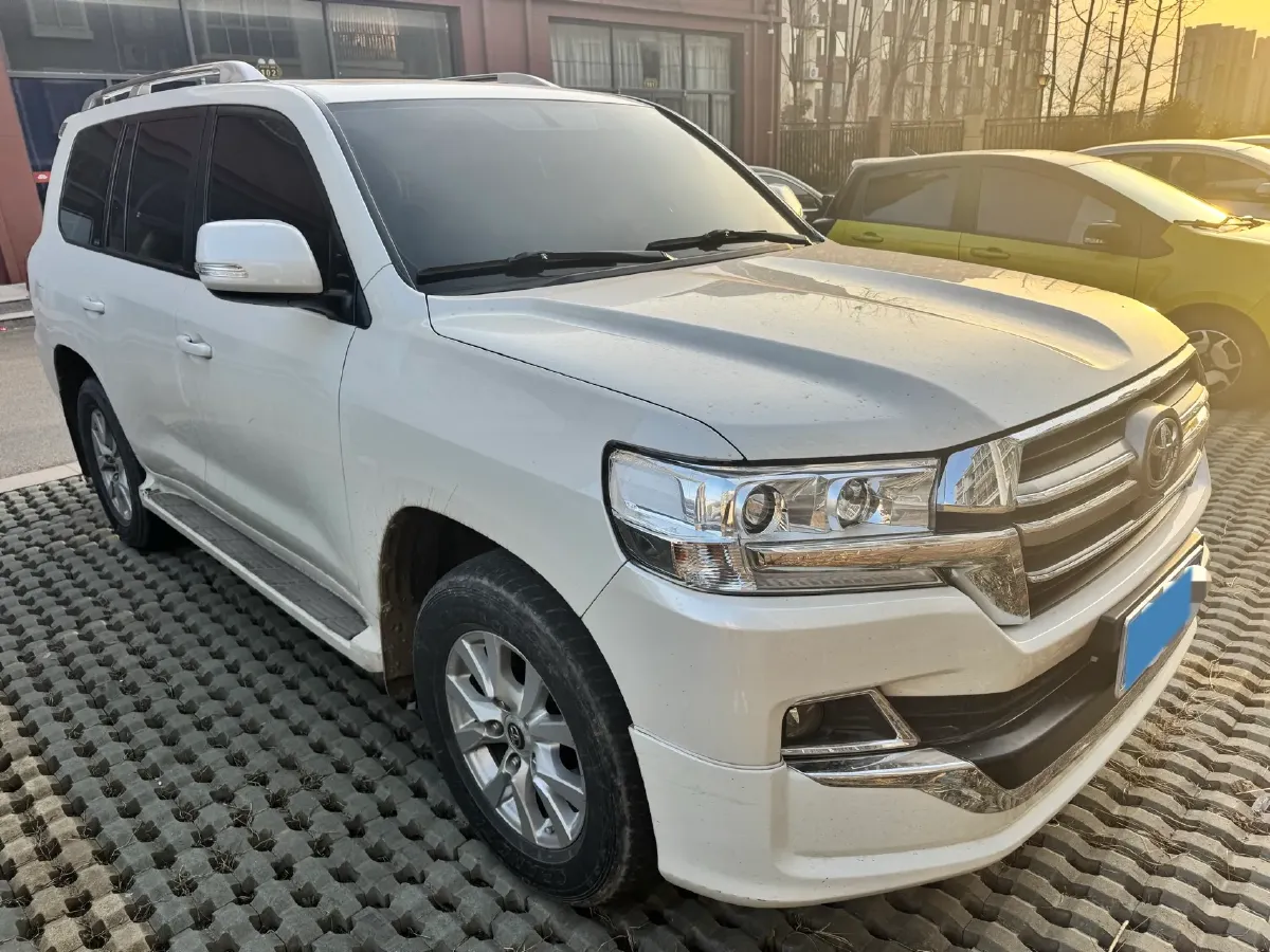 2019 Chevrolet Trax 1.0T 125HP L3 6AT,autocango,china used car exporter,china ev exporter,chinese used car exporter,chinese used ev exporter