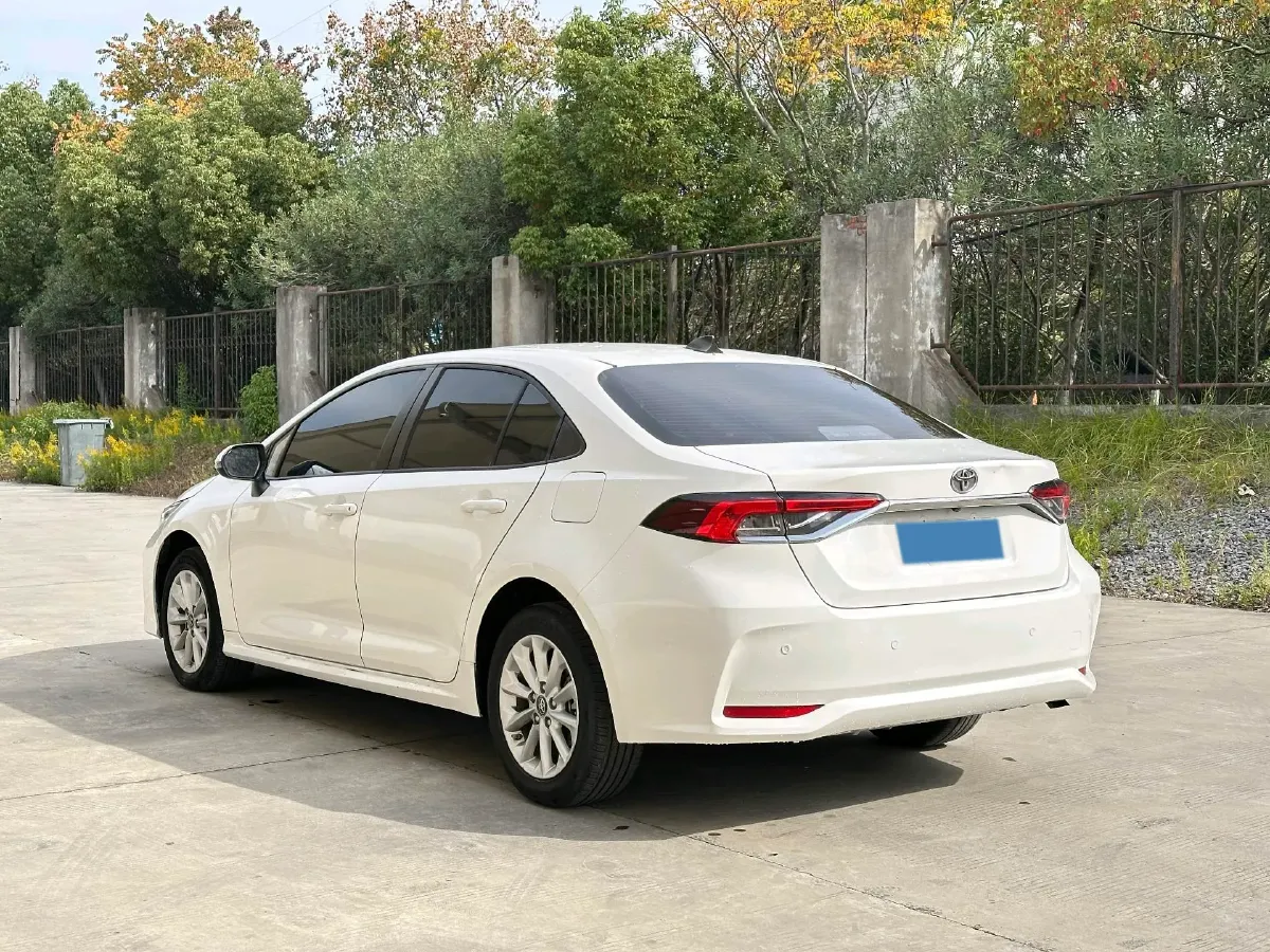 2021 Toyota Corolla 1.2T 116HP L4 CVT,autocango,china used car exporter,china ev exporter,chinese used car exporter,chinese used ev exporter