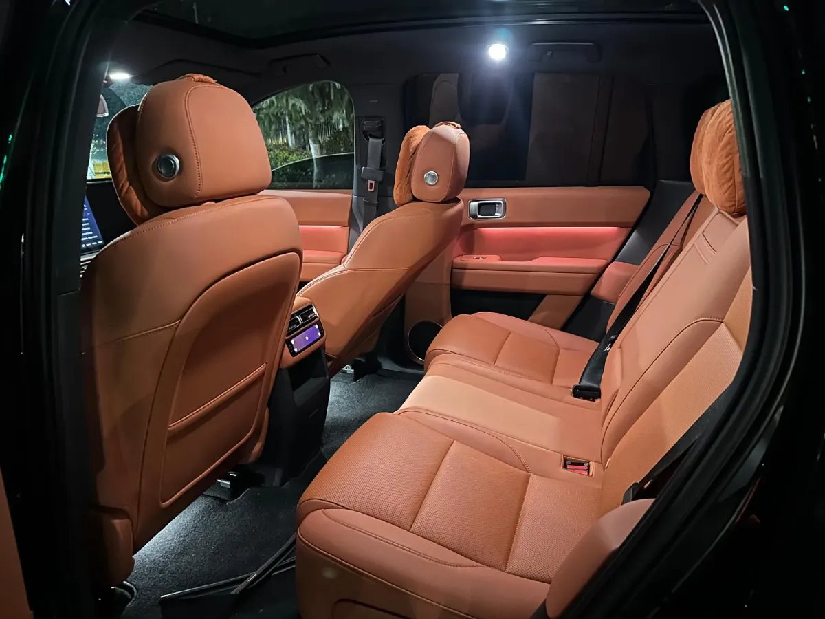 2024 Li L6 Range Extended 154HP L4 REEV 36.8KWH,autocango,china used car exporter,china ev exporter,chinese used car exporter,chinese used ev exporter