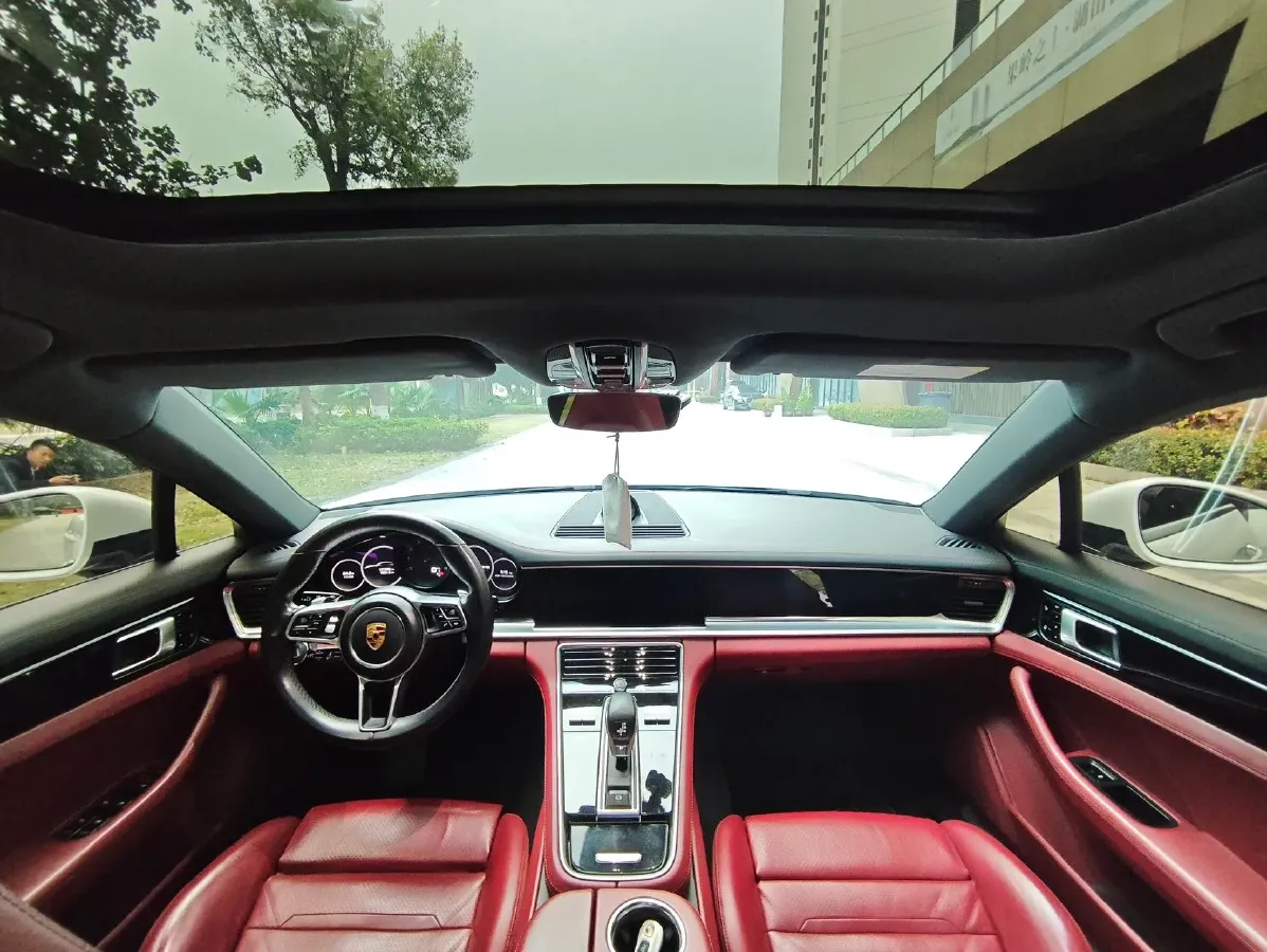 2017 BMW X6 3.0T 306HP L6 8AT,autocango,china used car exporter,china ev exporter,chinese used car exporter,chinese used ev exporter