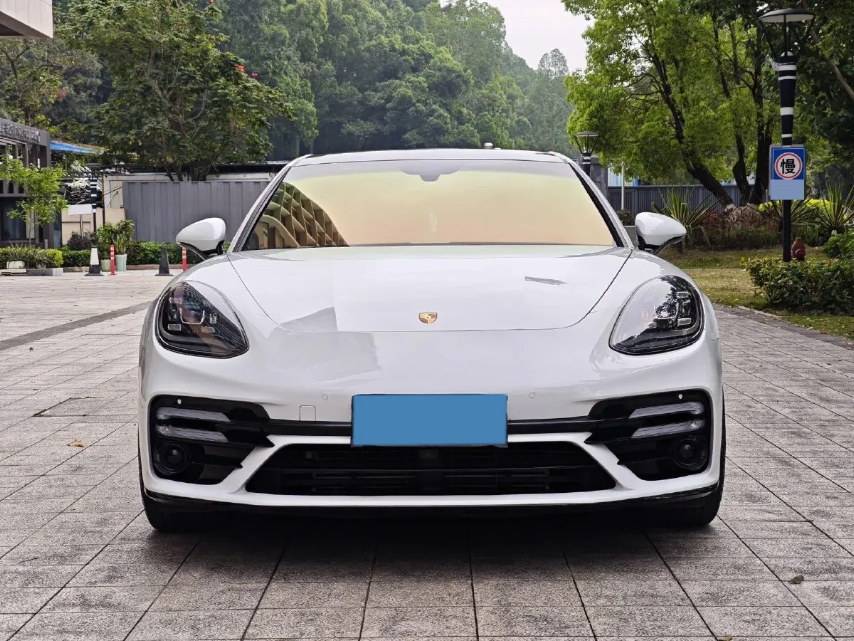 2017 BMW X6 3.0T 306HP L6 8AT,autocango,china used car exporter,china ev exporter,chinese used car exporter,chinese used ev exporter