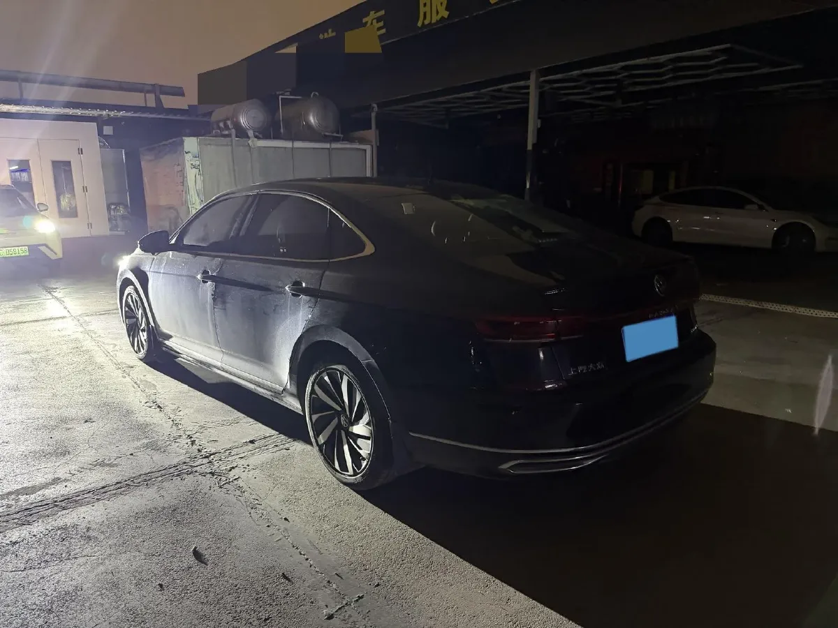 2024 Volkswagen Passat 2.0T 186HP L4 7DCT,autocango,china used car exporter,china ev exporter,chinese used car exporter,chinese used ev exporter