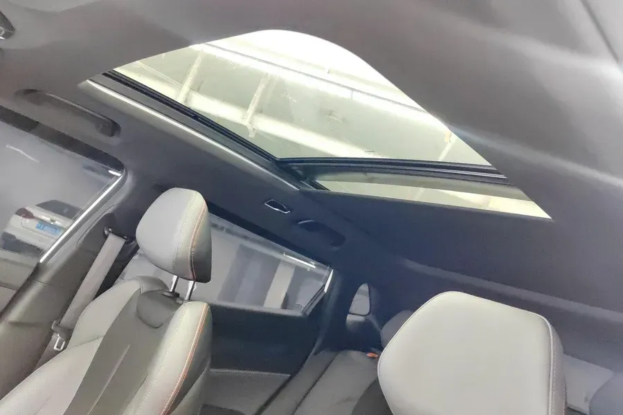 2023 Geely Azkarra 1.5T 181HP L4 7DCT,autocango,china used car exporter,china ev exporter,chinese used car exporter,chinese used ev exporter