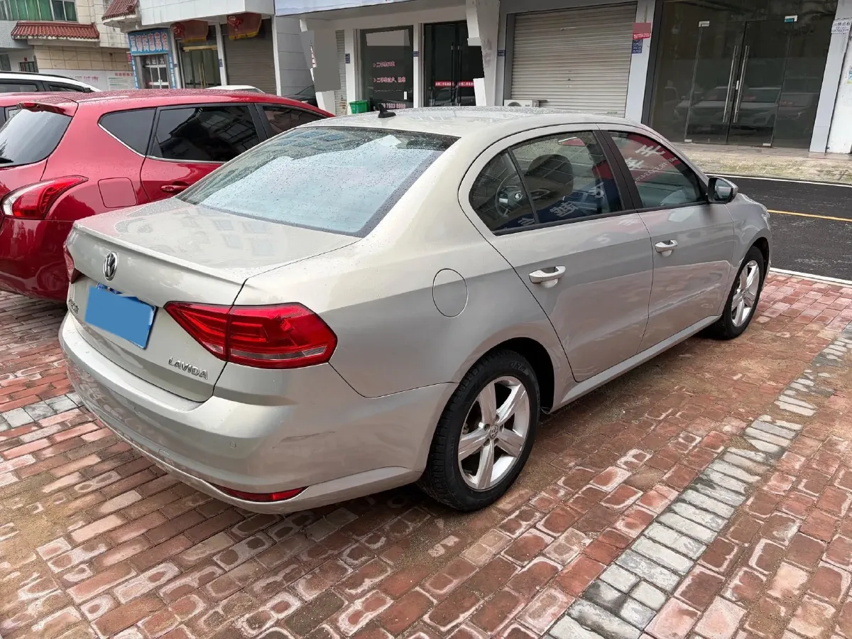 2017 Volkswagen Lavida 1.6L 110HP L4 6AT,autocango,china used car exporter,china ev exporter,chinese used car exporter,chinese used ev exporter
