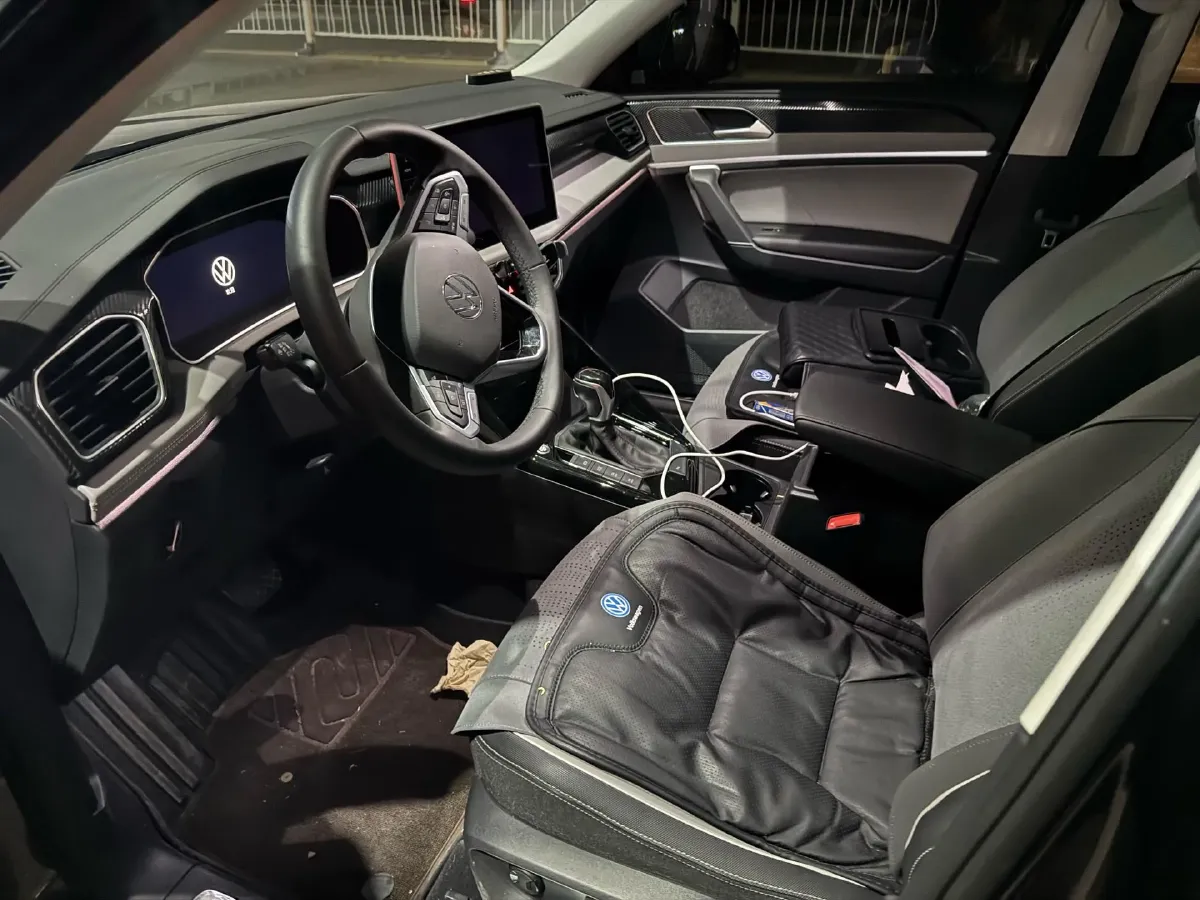 2024 Volkswagen Tayron 2.0T 186HP L4 7DCT,autocango,china used car exporter,china ev exporter,chinese used car exporter,chinese used ev exporter