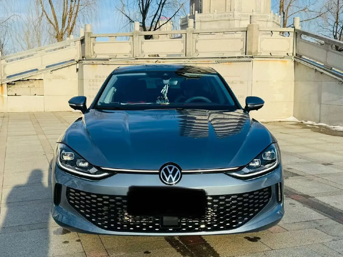 2023 Volkswagen Lamando 1.4T 150HP L4 7DCT,autocango,china used car exporter,china ev exporter,chinese used car exporter,chinese used ev exporter