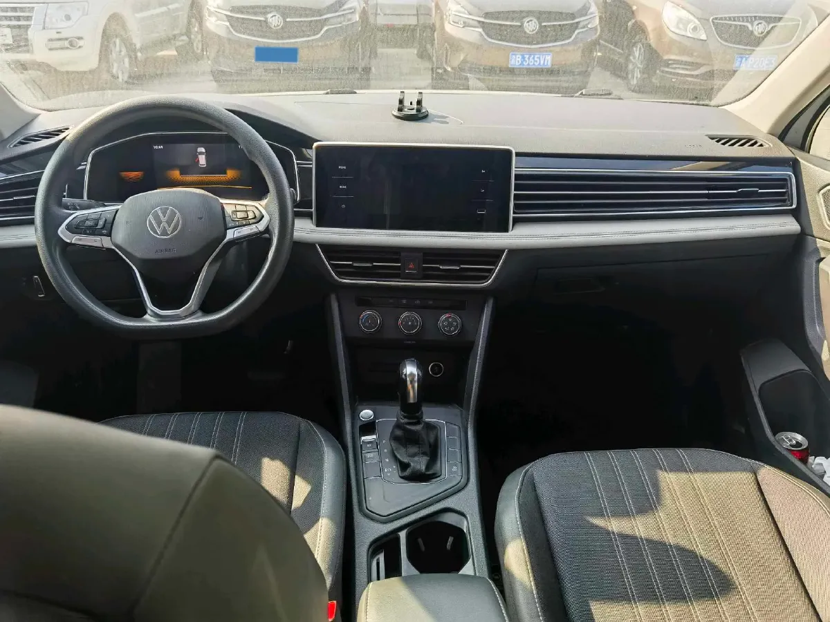2023 Volkswagen Tiguan L 1.5T 160HP L4 7DCT,autocango,china used car exporter,china ev exporter,chinese used car exporter,chinese used ev exporter