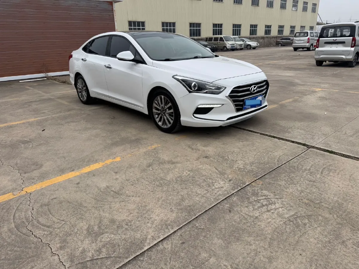 2017 Hyundai Mistra 1.8L 143HP L4 6AT,autocango,china used car exporter,china ev exporter,chinese used car exporter,chinese used ev exporter