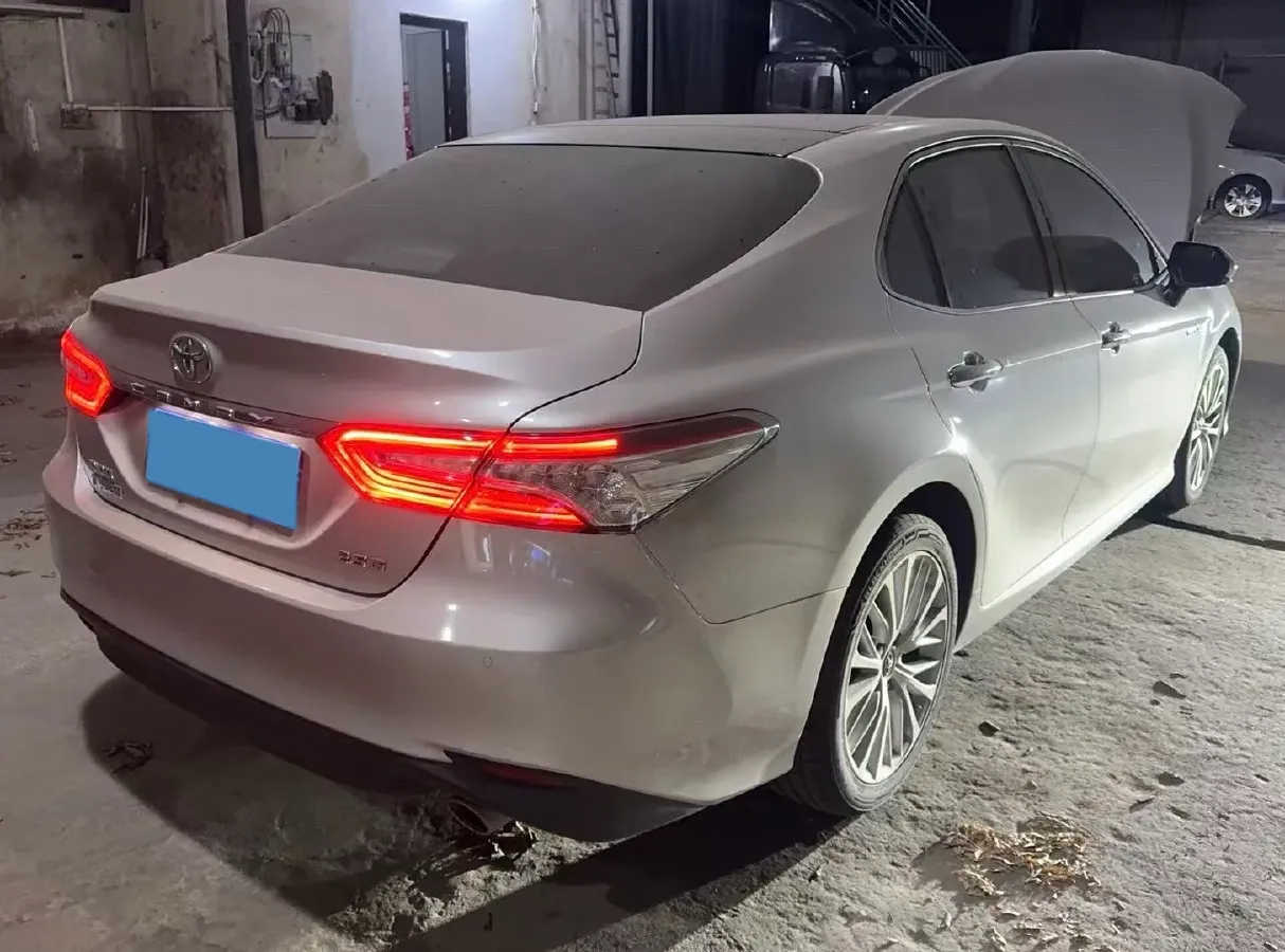 2018 Toyota Camry 2.5L 209HP L4 8AT,autocango,china used car exporter,china ev exporter,chinese used car exporter,chinese used ev exporter