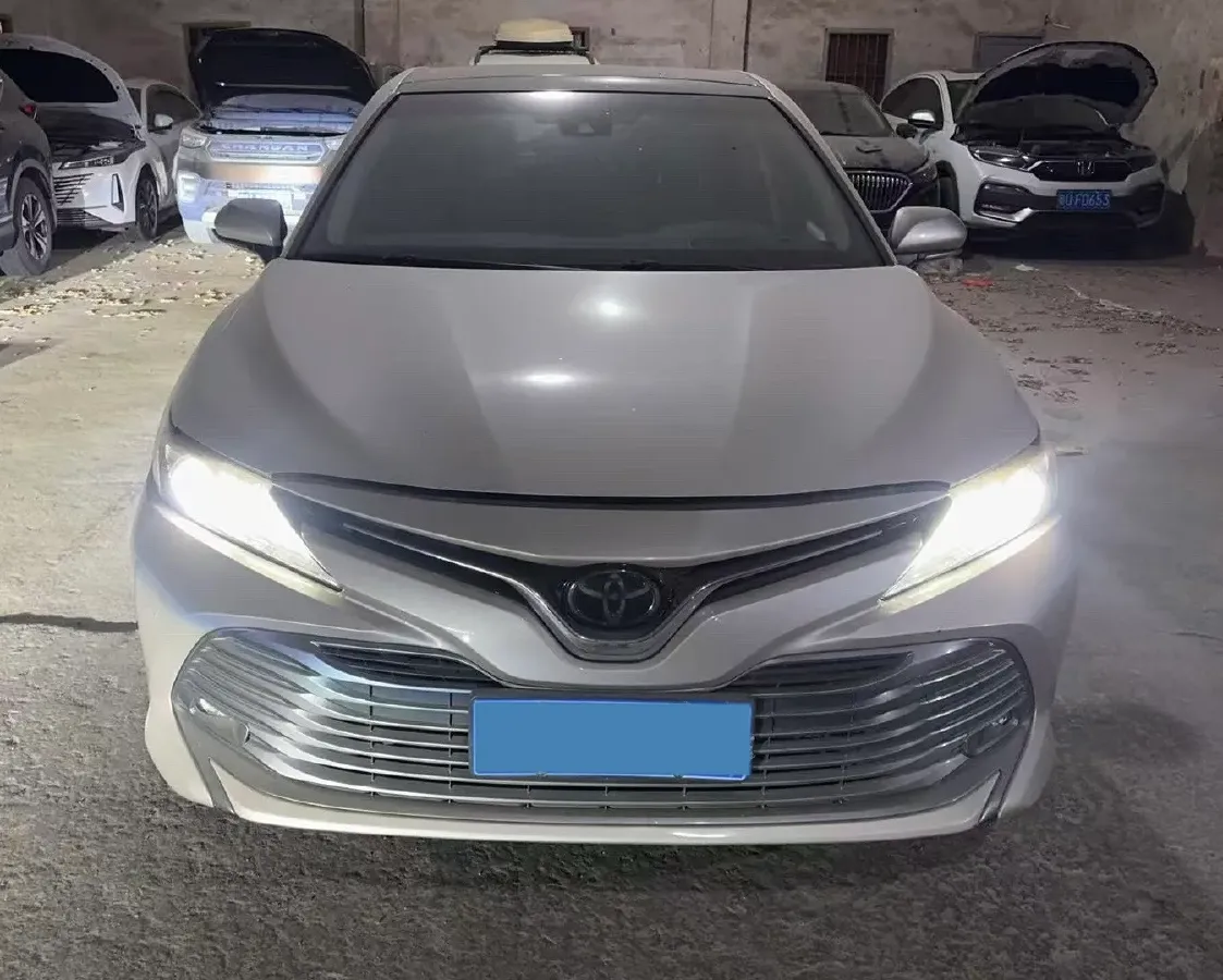 2018 Toyota Camry 2.5L 209HP L4 8AT,autocango,china used car exporter,china ev exporter,chinese used car exporter,chinese used ev exporter