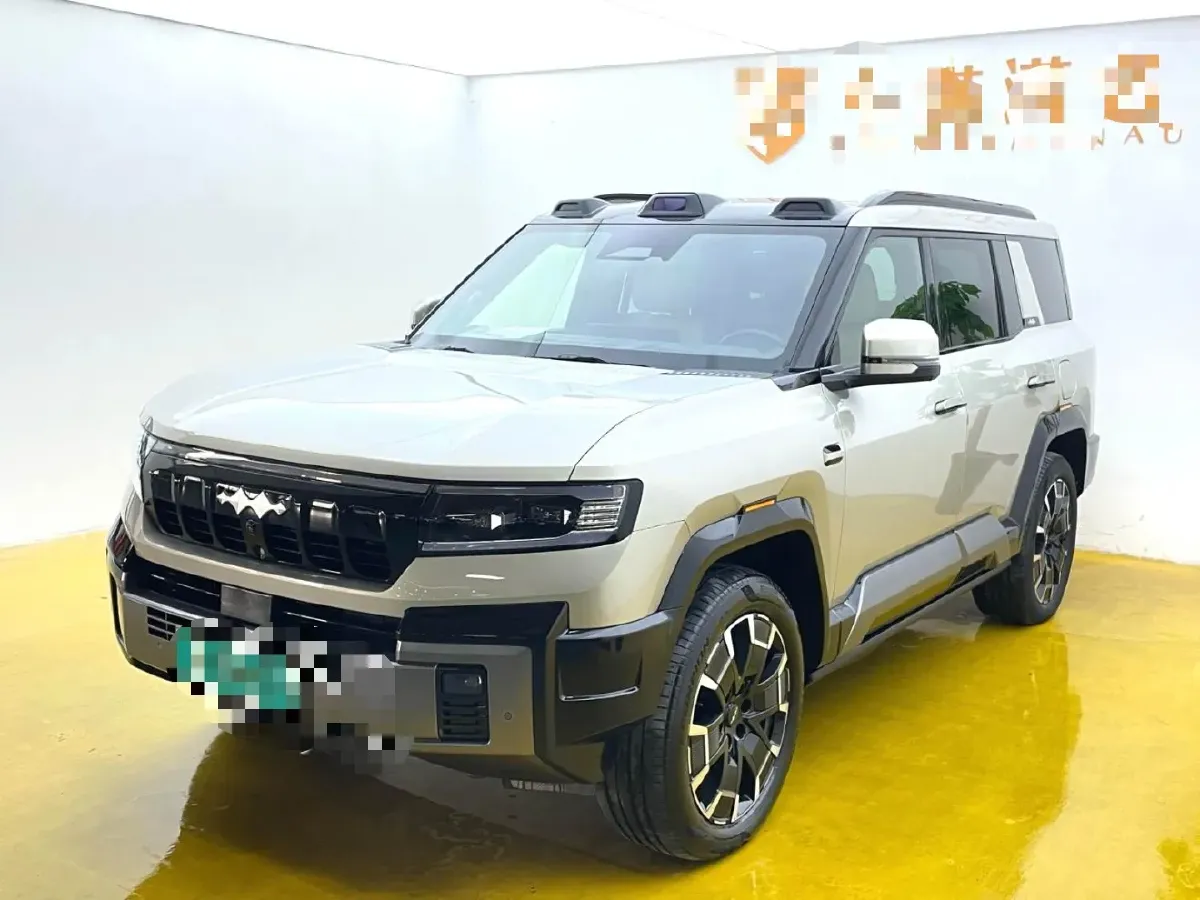 2025 FangChengBao Bao 8 2.0T 245HP L4 E-CVT PHEV 36.8KWH,autocango,china used car exporter,china ev exporter,chinese used car exporter,chinese used ev exporter