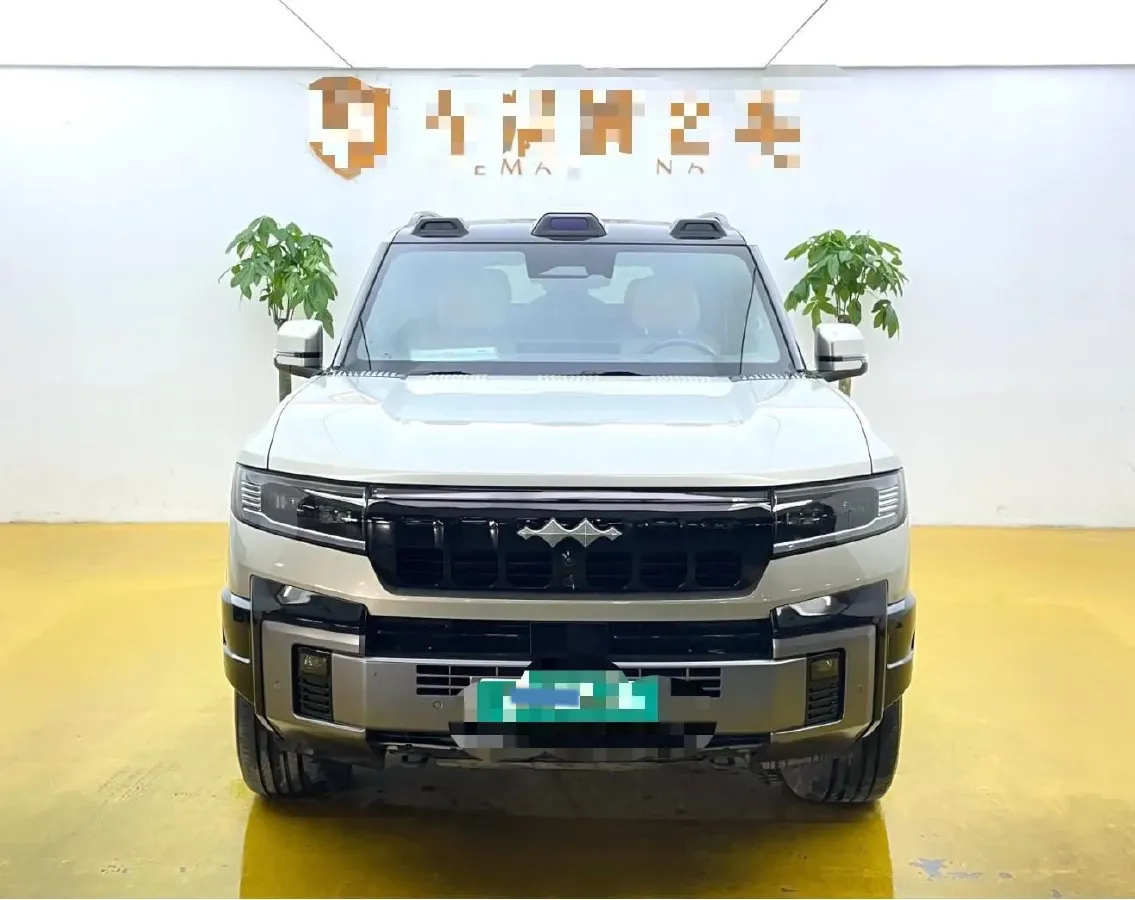 2025 FangChengBao Bao 8 2.0T 245HP L4 E-CVT PHEV 36.8KWH,autocango,china used car exporter,china ev exporter,chinese used car exporter,chinese used ev exporter