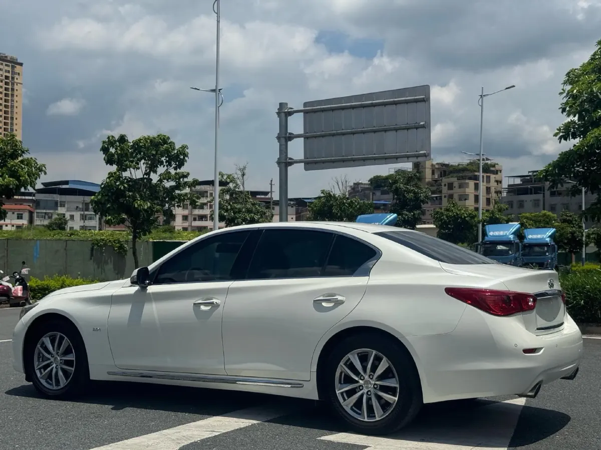 2016 Infiniti Q50L 2.0T 211HP L4 7AT,autocango,china used car exporter,china ev exporter,chinese used car exporter,chinese used ev exporter