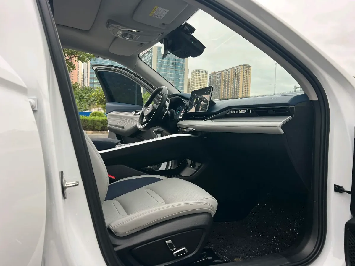 2023 Geely Preface 2.0T 190HP L4 7DCT,autocango,china used car exporter,china ev exporter,chinese used car exporter,chinese used ev exporter